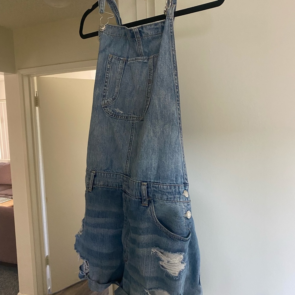 American Eagle AEO shorts overalls denim